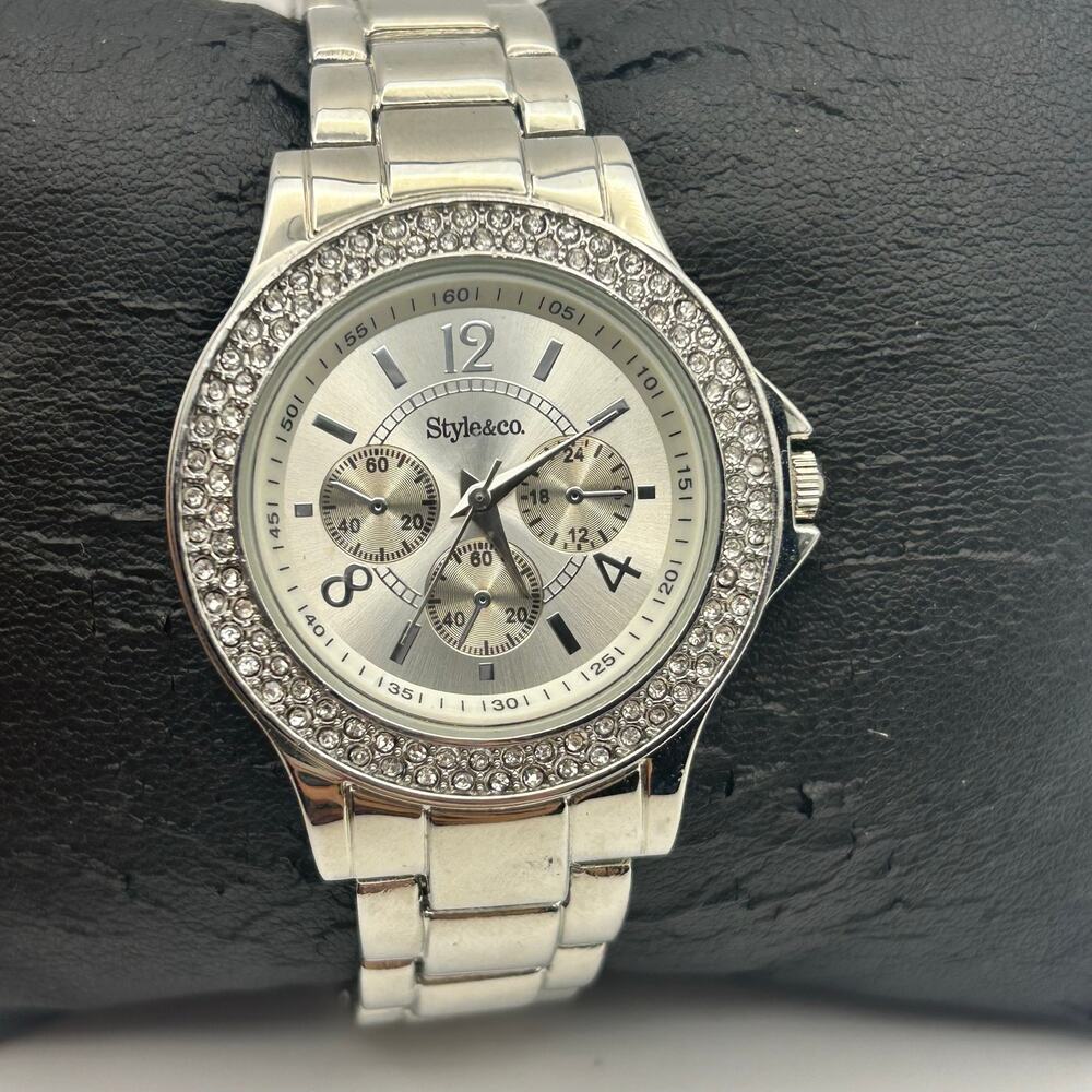 Style & Co. Women's Silver-Tone Crystal Round Quartz Watch Working New Battery